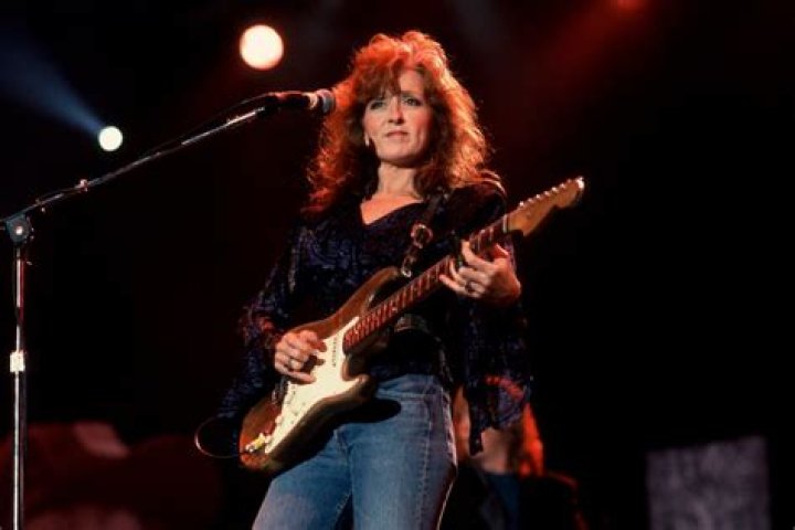 Bonnie Raitt Net Worth: A Deep Dive into the Wealth of a Legendary Musician