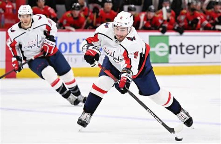 Bruins acquire Dmitry Orlov, Garnet Hathaway from Capitals for Craig Smith, draft picks
