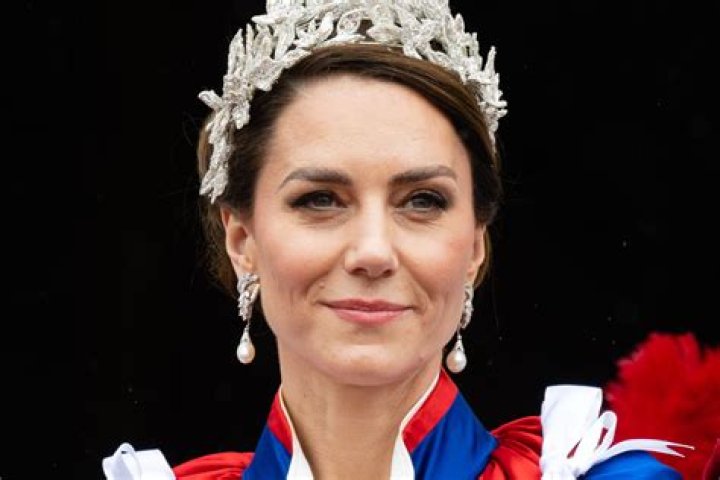 Unveiling The Enigma: Kate Middleton's Bikini Revelations